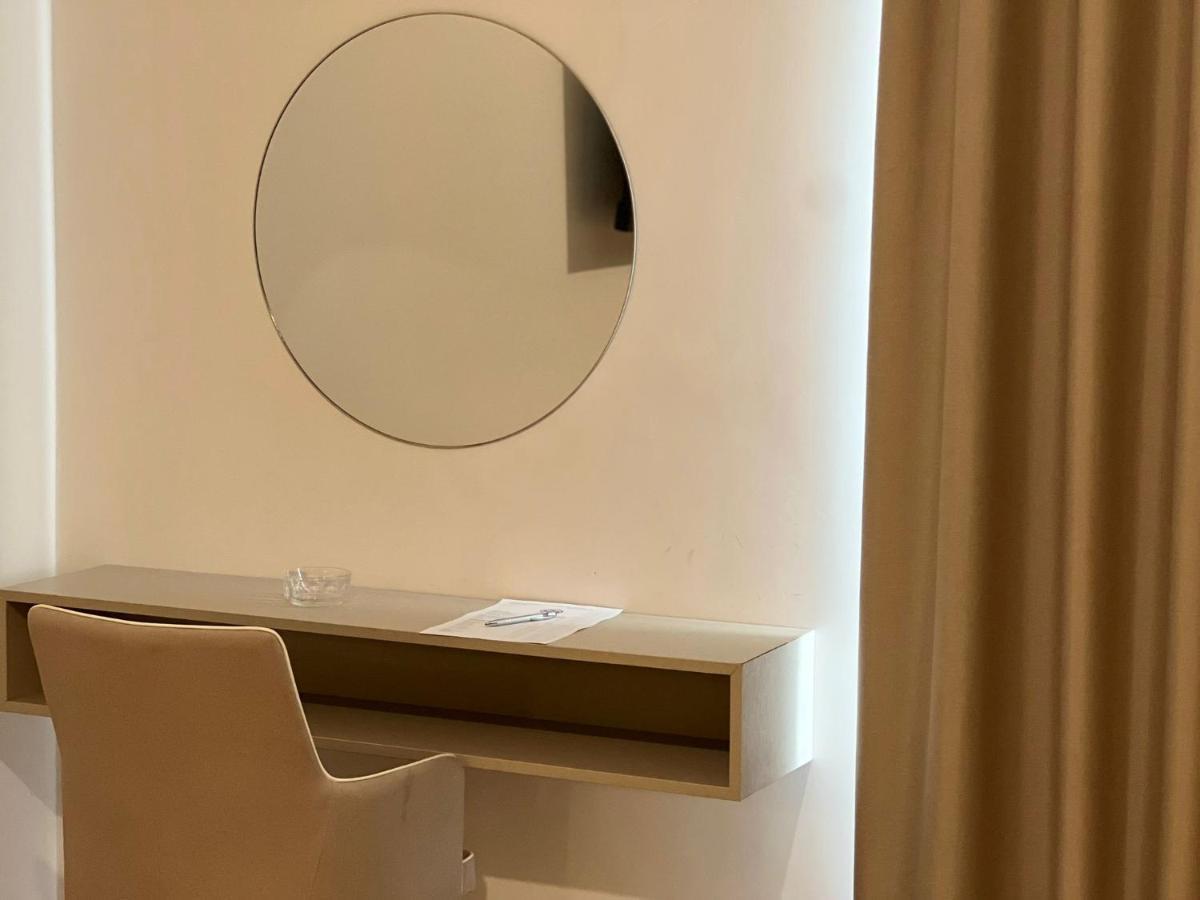 אברסה Hotel Futuro מראה חיצוני תמונה
