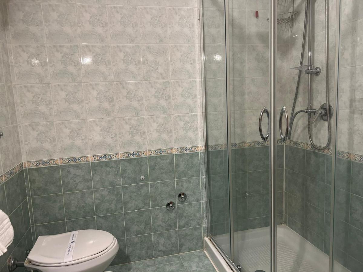 אברסה Hotel Futuro מראה חיצוני תמונה