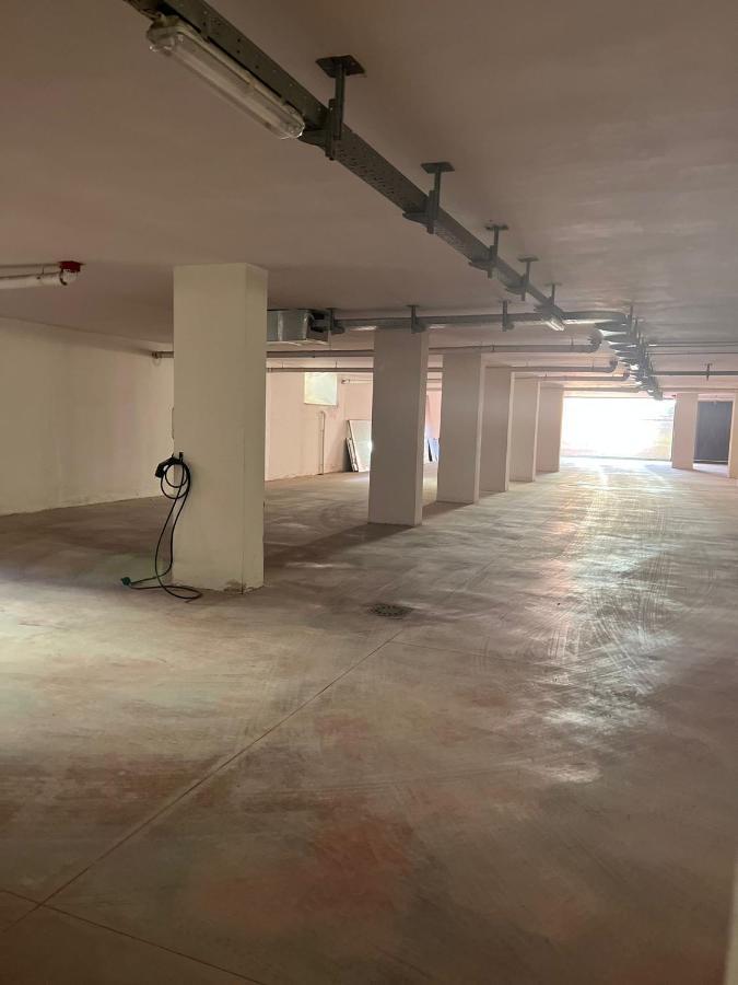 אברסה Hotel Futuro מראה חיצוני תמונה